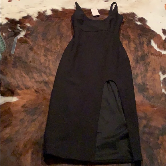 Cinq a Sept Breena Black Midi Cocktail Dress with Slit - Picture 9 of 13